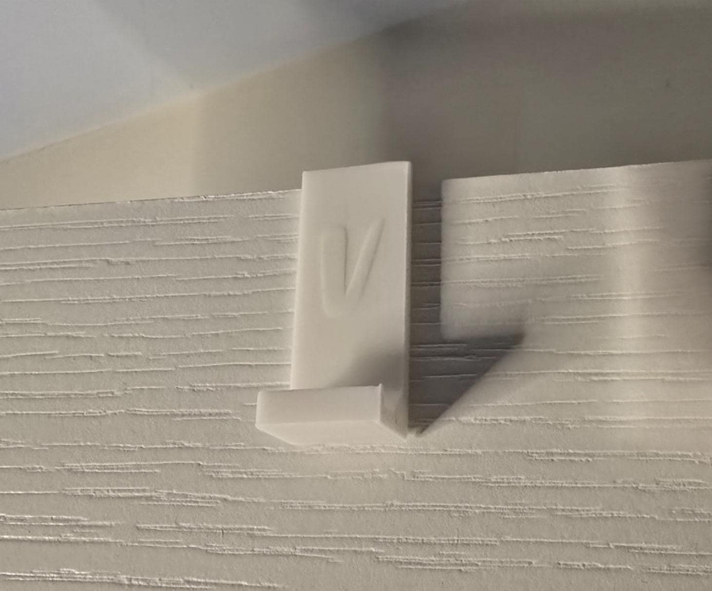 3D Printed Over Door Hook – Vinted Clothing Photography Hanger