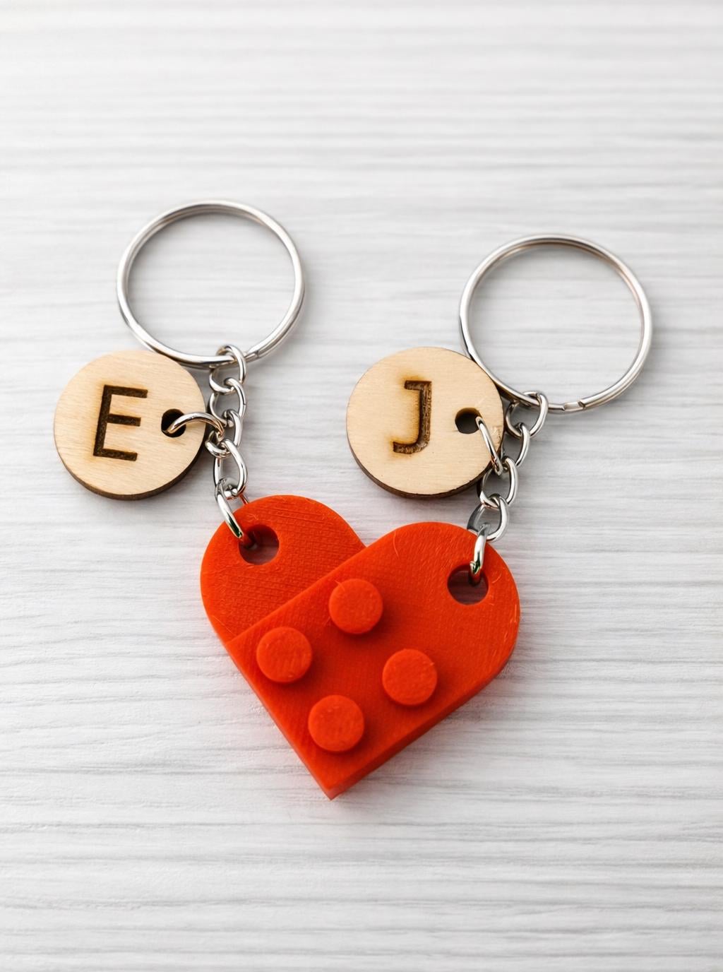 Personalized Couple Keychain Set – Heart Keyring with Initials